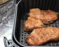 How Long To Cook Steak In An Air Fryer(Tips and Tricks)