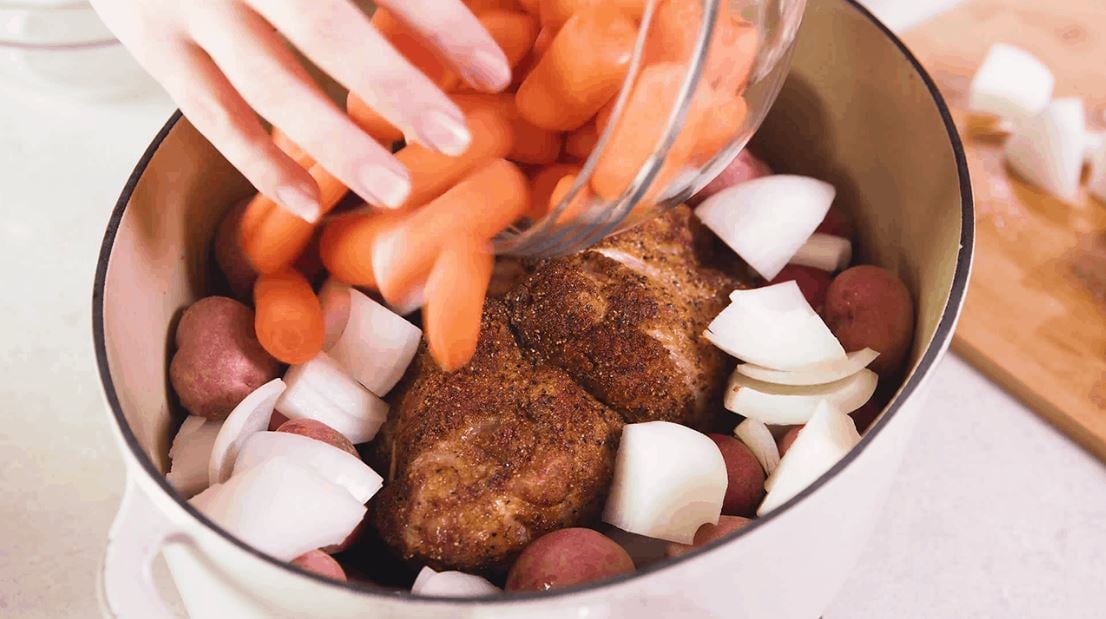 can you cook a pork roast in a dutch oven