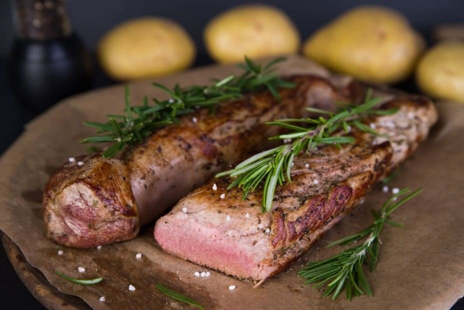 can you eat pork roast medium rare