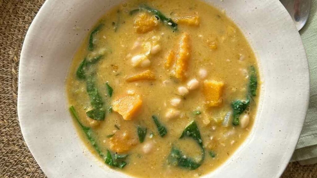 Tuscan White Bean Soup Recipe - ShiftyChevre