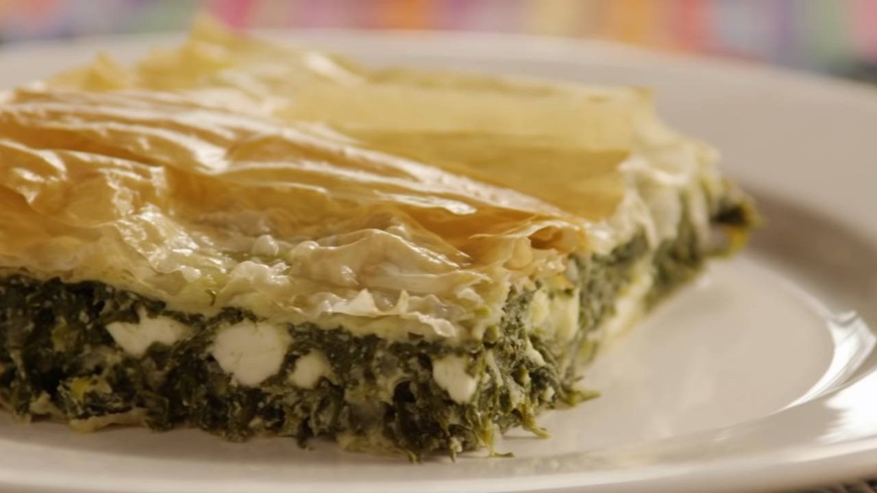 Spanakopita Recipe With Fresh Spinach - ShiftyChevre